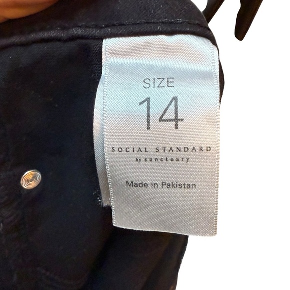 Social Standard by Sanctuary Black Camo High Rise Skinny Ankle Jeans - Picture 3 of 7